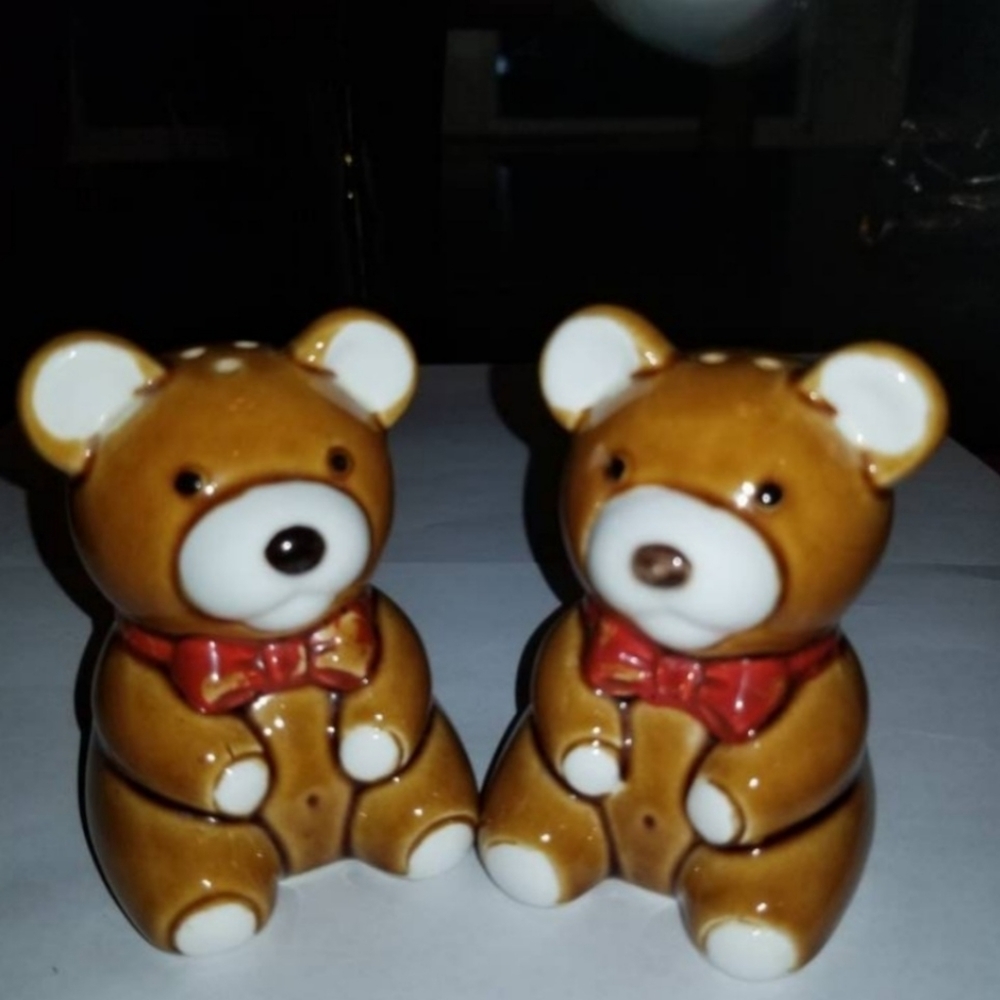 Teddy Bear Salt And Pepper Shakers vintage Brown Bear Red Bow Tie